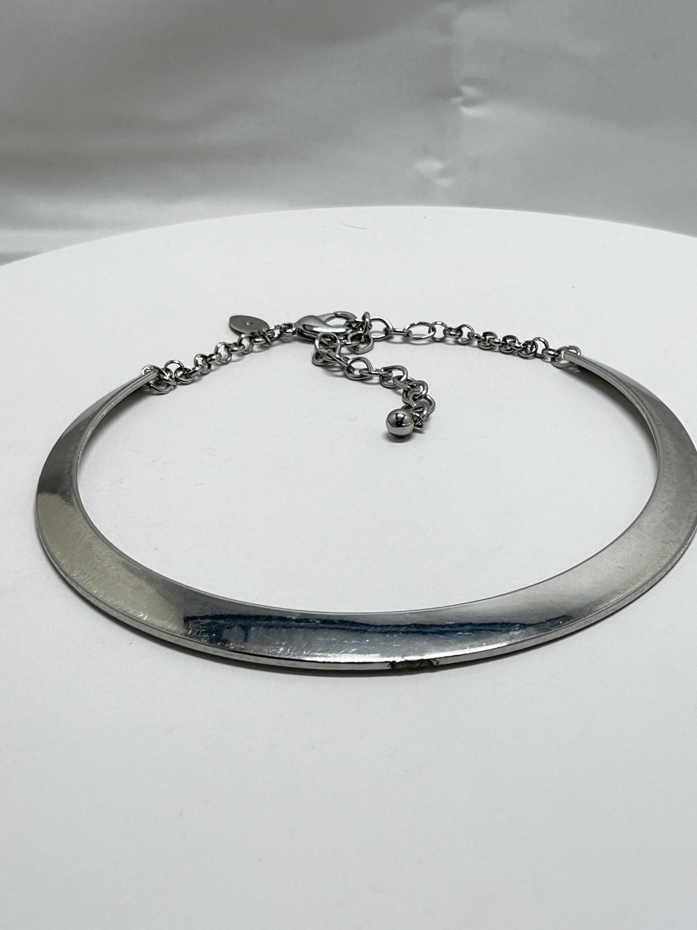 Chico’s, Polished Silver Collar Necklace